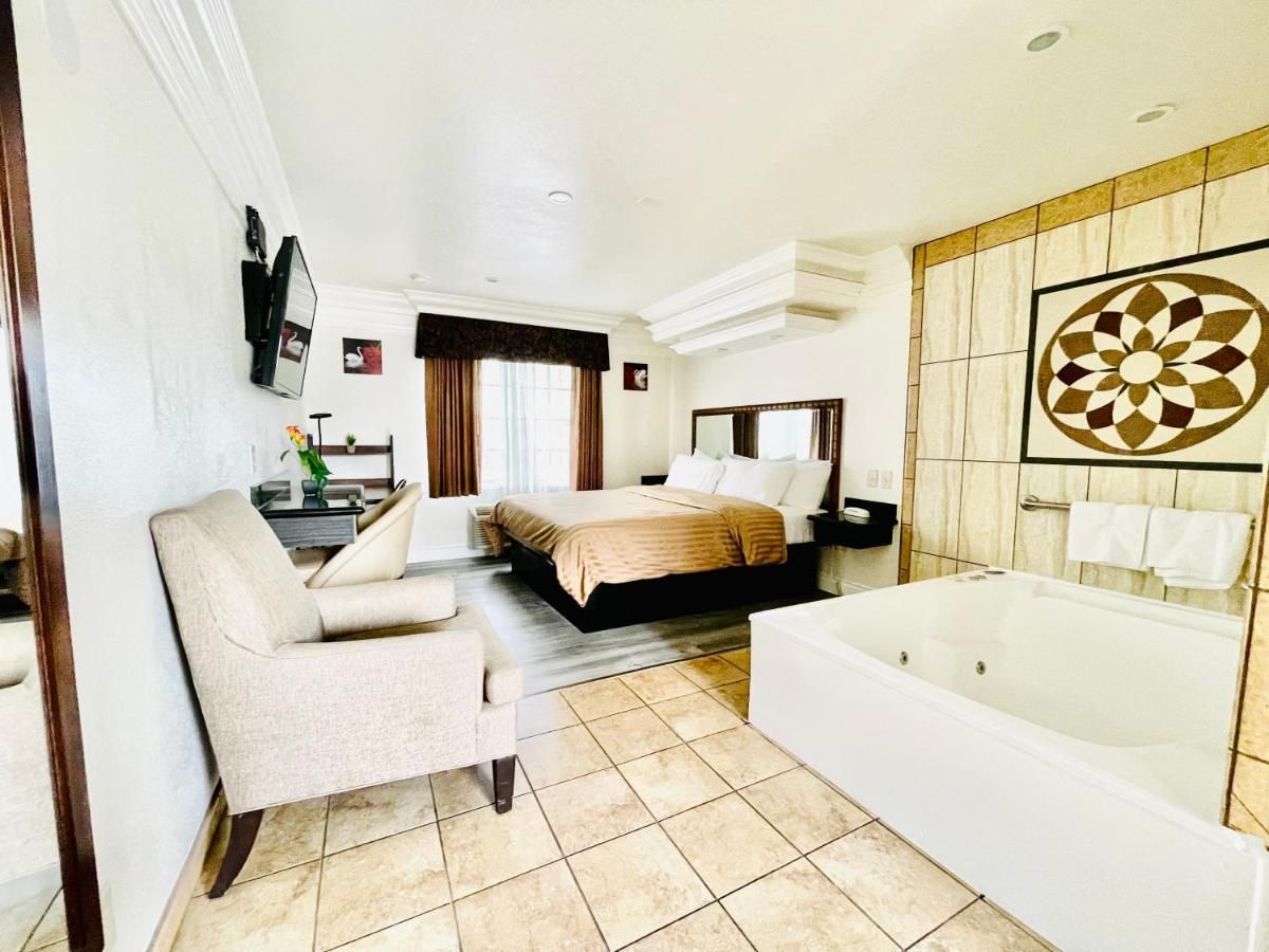 Rodeway Inn Santa Ana Extérieur photo