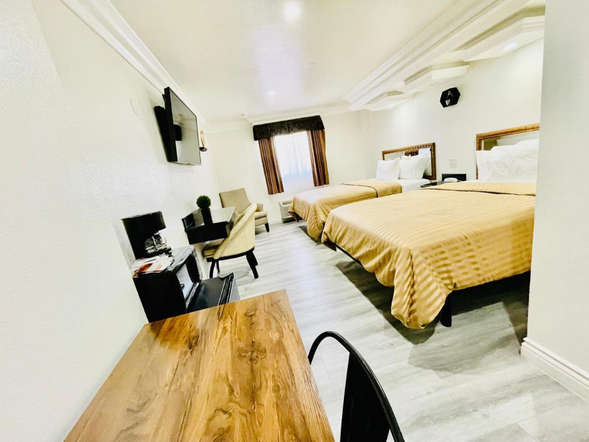 Rodeway Inn Santa Ana Extérieur photo