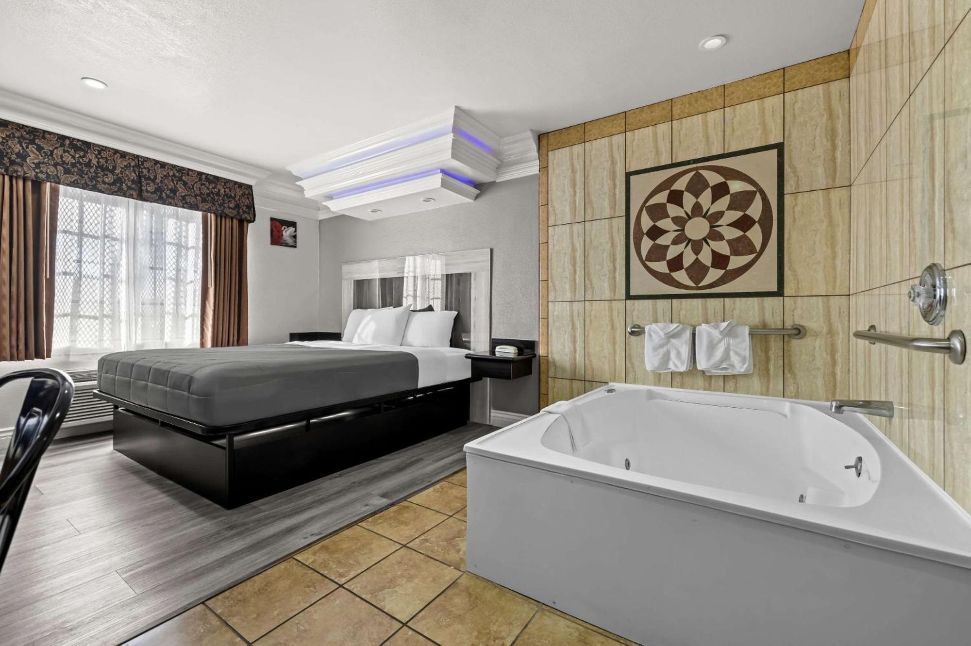 Rodeway Inn Santa Ana Extérieur photo