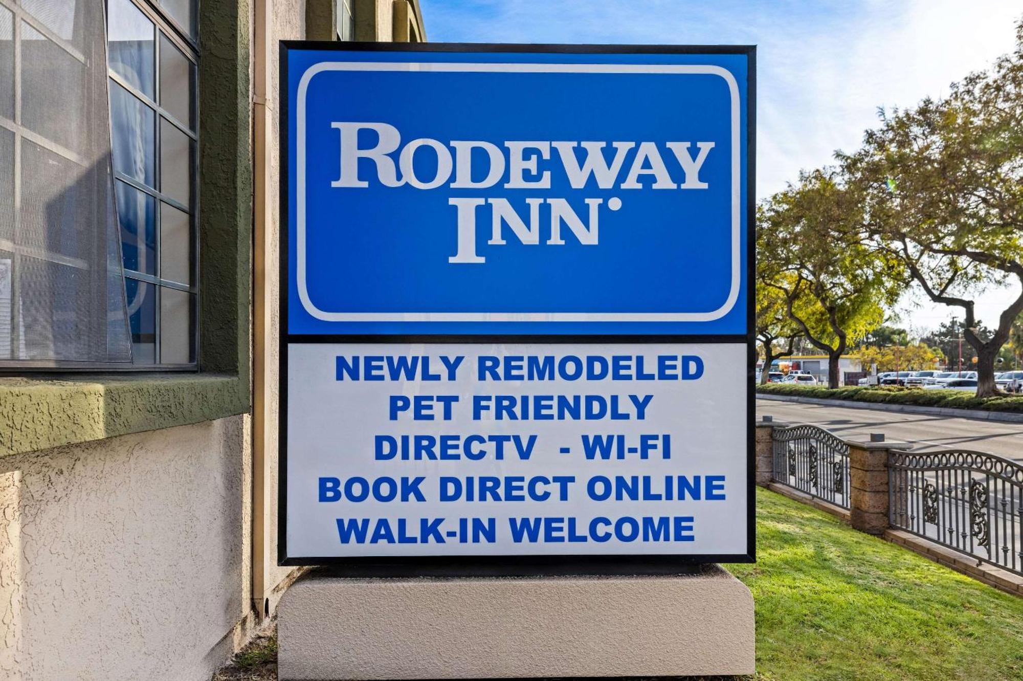 Rodeway Inn Santa Ana Extérieur photo