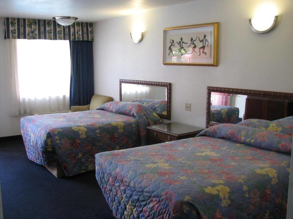Rodeway Inn Santa Ana Extérieur photo